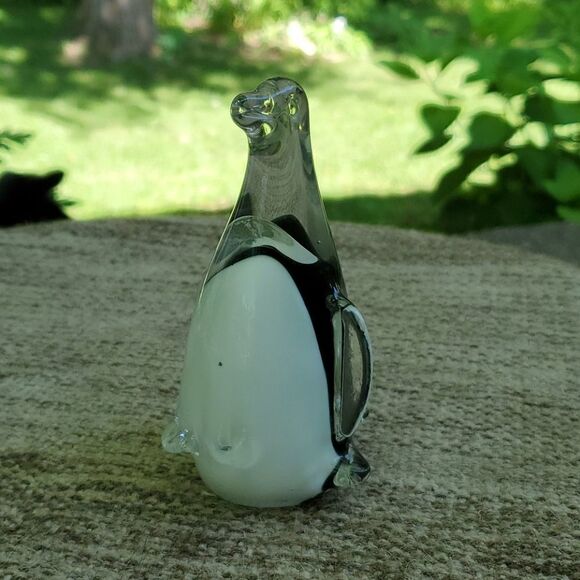 Blown Glass Penguin   - Picture 2 of 7